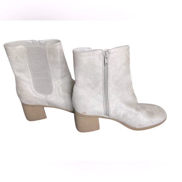 Nine West Tan Suede Chunky Heel Booties - Size 9.5 - Picture 2 of 9